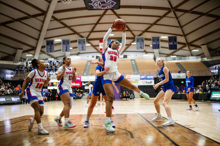 Benson Grants Pass 6A Oregon girls basketball quarterfinal 2024 Naji Saker -48